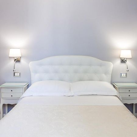 Opera Relais Bed and Breakfast Messina Buitenkant foto
