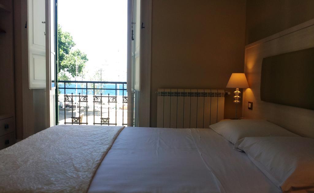 Opera Relais Bed and Breakfast Messina Buitenkant foto